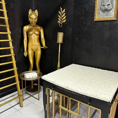 Paradise - Fkk Swinger & Nudist Couples Only Love hotel
