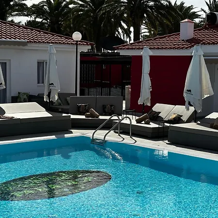 Paradise - Fkk Swinger & Nudist Couples Only 4*