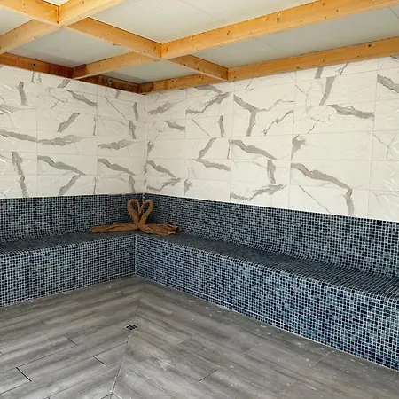 Paradise - Fkk Swinger & Nudist Couples Only Love hotel 4*