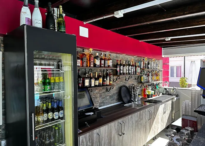 Romantiskt hotell Paradise - Fkk Swinger & Nudist Couples Only 4*