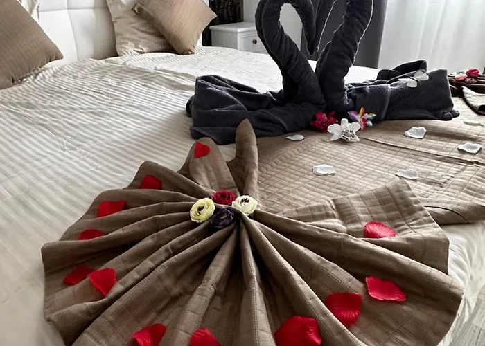 Paradise - Fkk Swinger & Nudist Couples Only Romantiskt hotell 4*